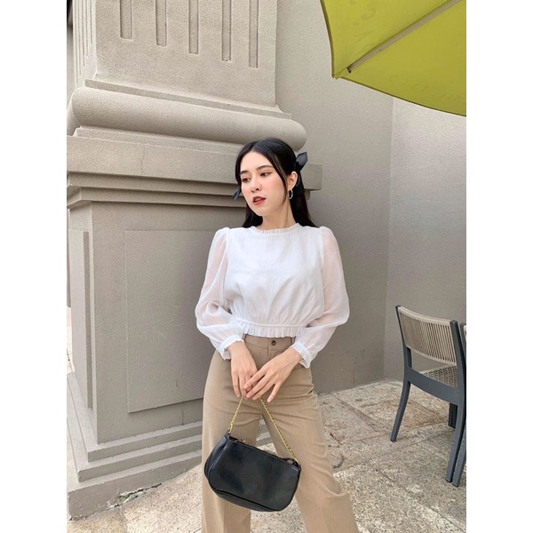 Áo trắng Garderobe