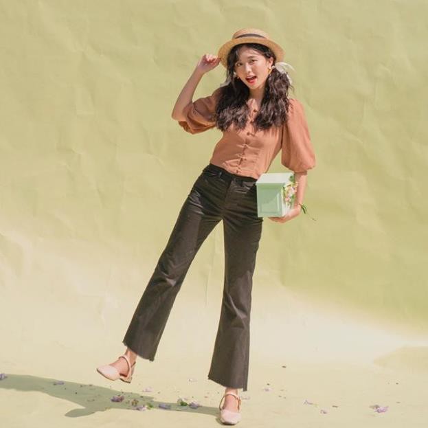 Happy Zoo - Quần khaki dài ống loe (2 màu) 2021 | BigBuy360 - bigbuy360.vn