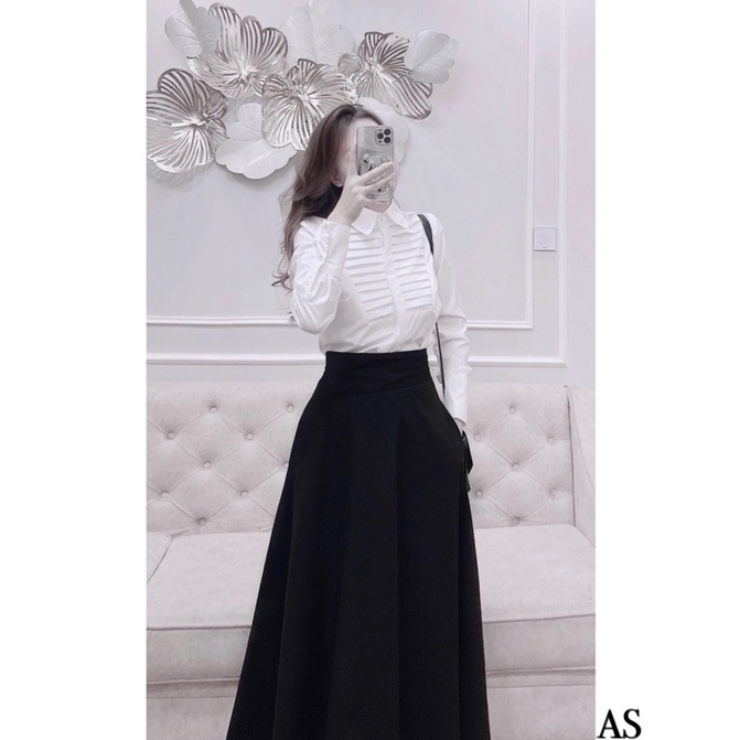 Áo sơ mi trắng xếp ly ngực