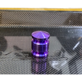 Ốc titan chụp giò đạp