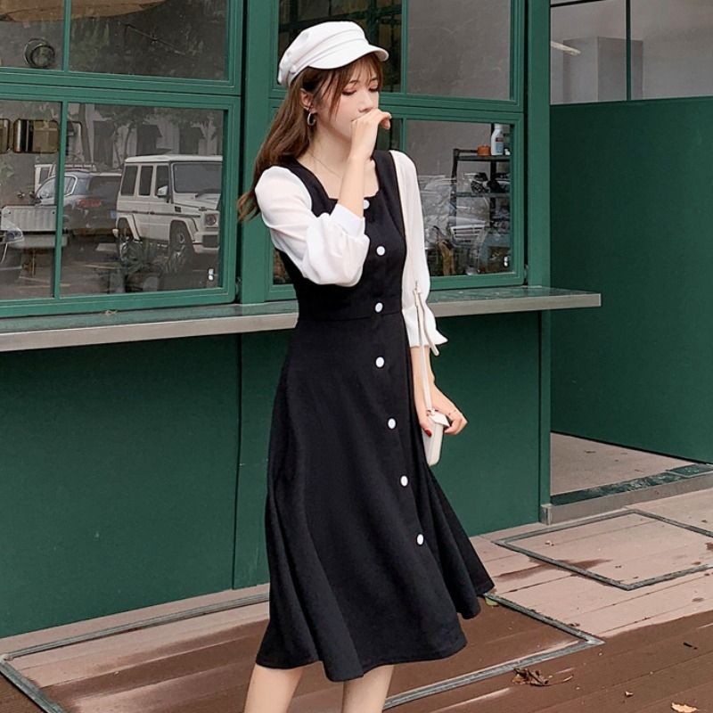 Đầm cổ vuông dáng xoè đính cúc Jameela | BigBuy360 - bigbuy360.vn