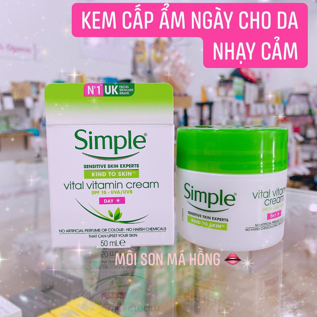 Kem Dưỡng Da Ban Ngày Simple Kind To Skin Vital Vitamin Day Cream SPF15