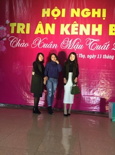 Các mẫu chân váy công sở dài