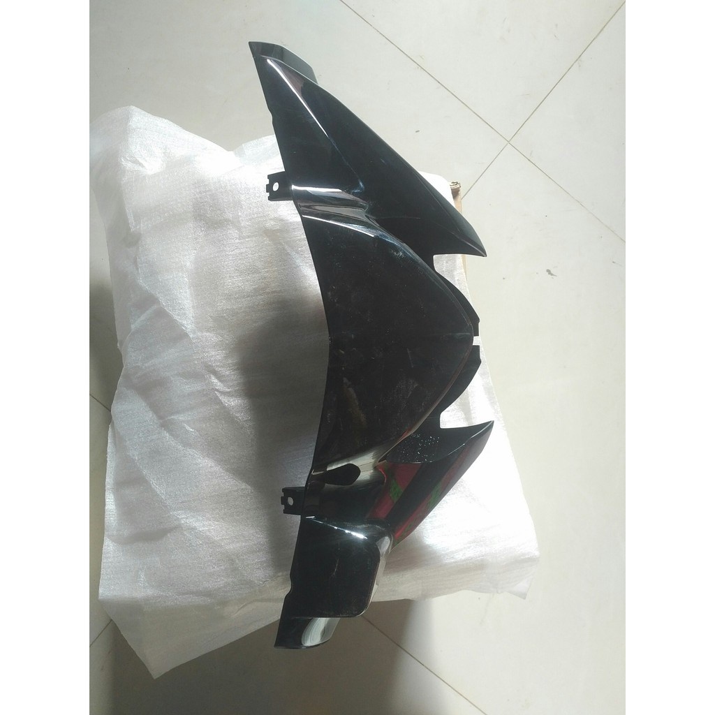 Ốp đầu trước (Nắp trước tay lái) Taurus đen