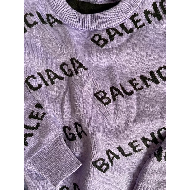 Áo len dáng giấu quần Ba.len.ga