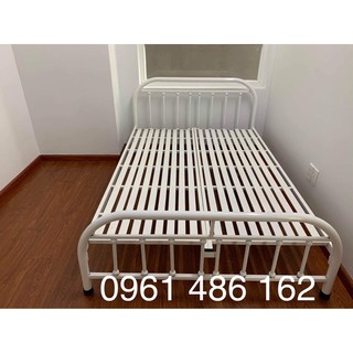 Giường sắt kiểu bo góc - 1m4x2m - freeship hcm (hình thật)