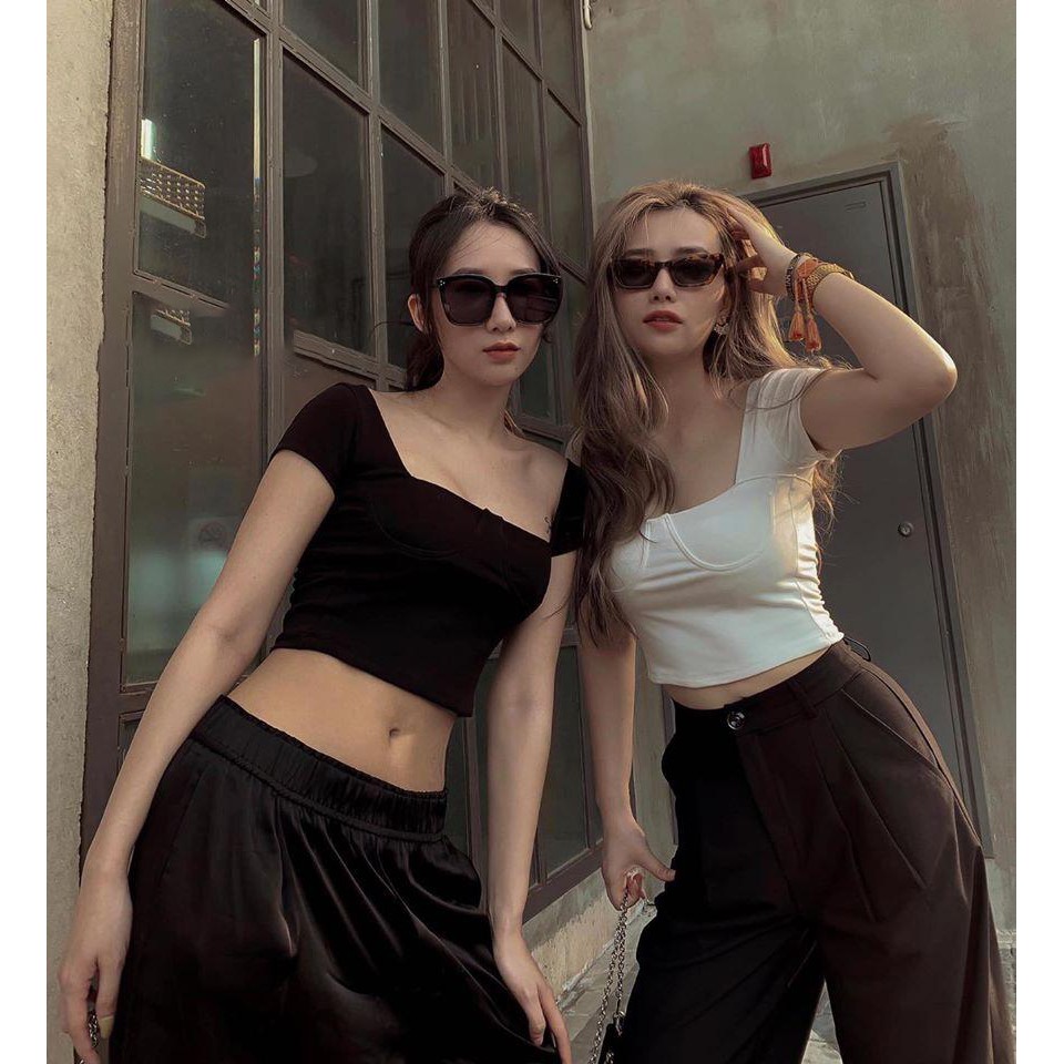 Croptop sexy mà cực kỳ cá tính