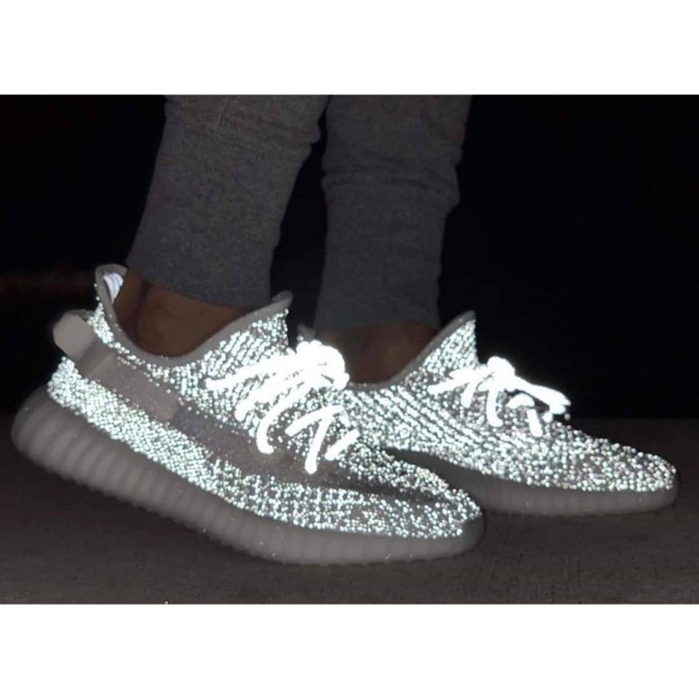 Vind adidas yeezy boost 350 static reflective in Marktplaats