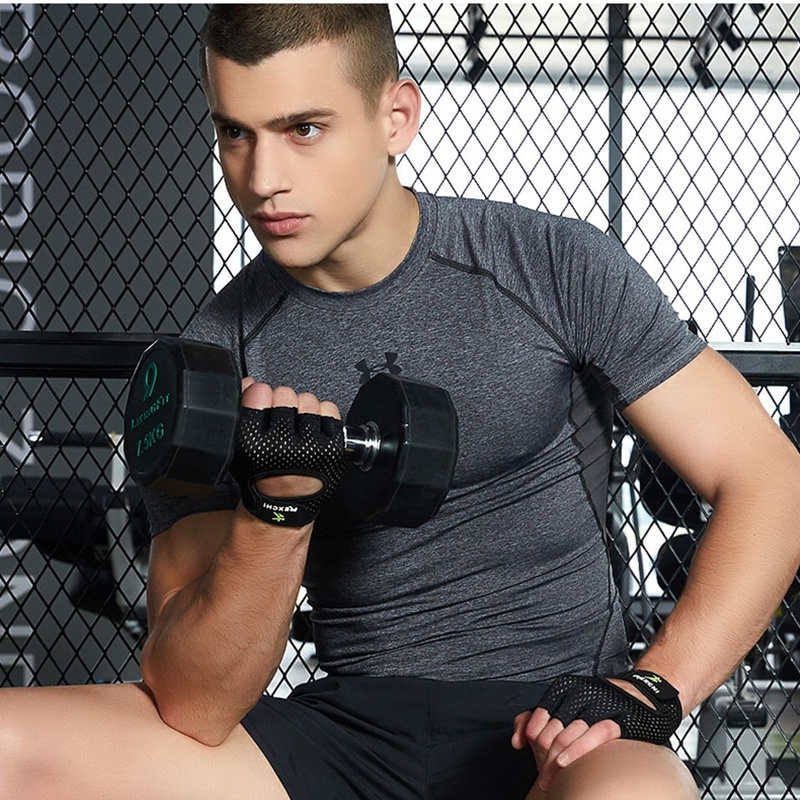 [COD&amp;Ready] Non slip and breathable fingerless gloves for sports training