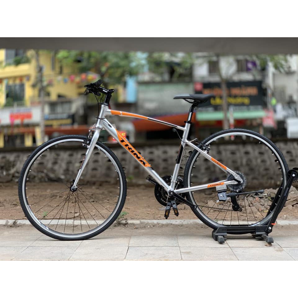 Xe Đạp Thể Thao Touring Trinx Free 1.0 Cam Bạc 2021