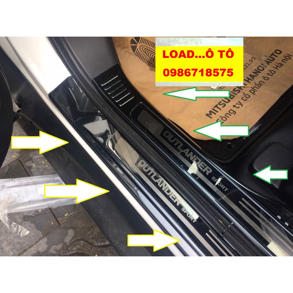 Ốp Bậc Cửa, Nẹp Bước Chân Outlander 2023-2019 Loại 1 Mặt Bóng Mẫu titan Cao Cấp