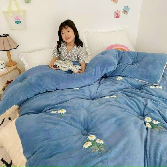 Chăn lông cừu thêu hoa cúc 4KG chăn đại hàn kích thước 2mx2m3 chăn lông dày dặn hàng nhập khẩu