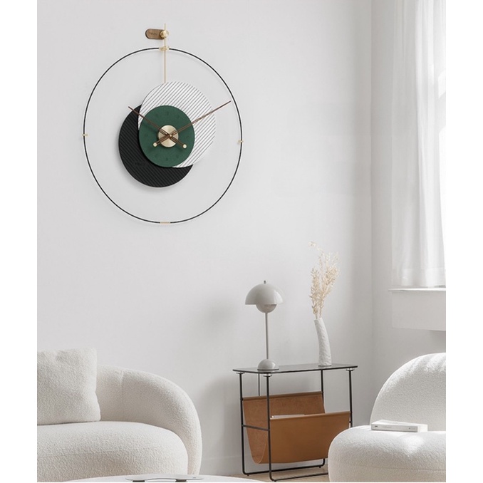 Đồng hồ treo tường Tây Ban Nha trang trí phòng khách phong cách Minimalism