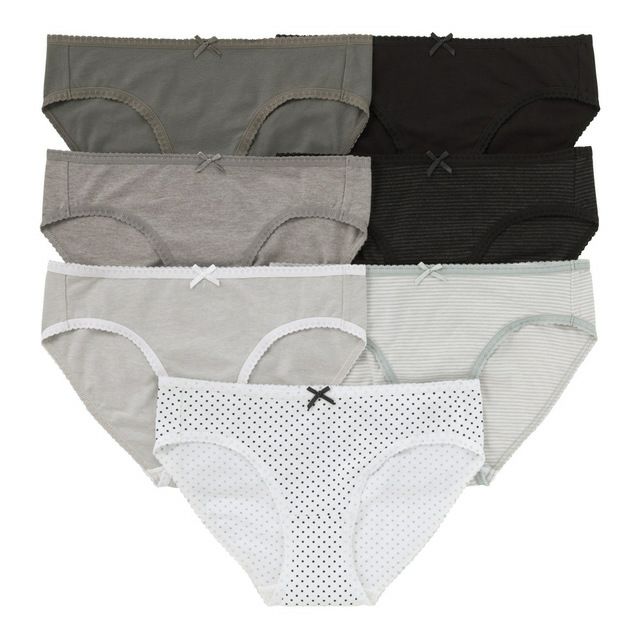 Set 7 quần chip nữ dễ thương của GU - Nhật
