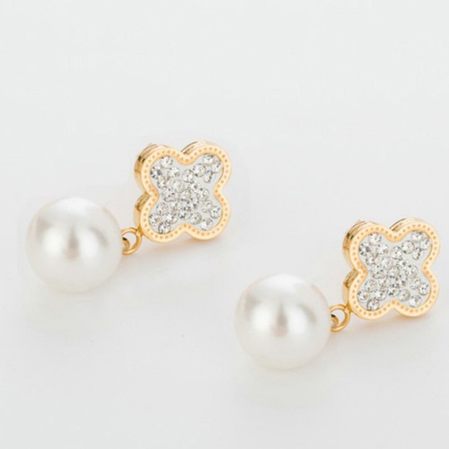 Bông Tai Cỏ 4 Lá Titan Ko Đen TT 3521