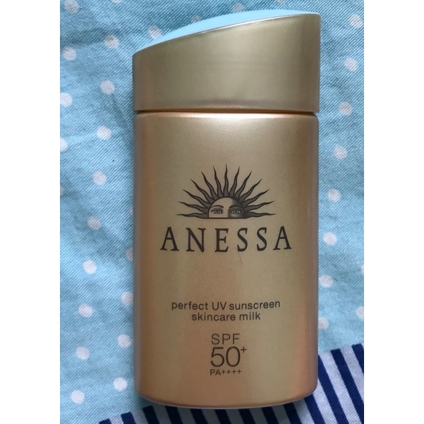 Kem Chống Nắng Anessa Perfect UV Sunscreen Skincare Milk Bảo Vệ Hoàn Hảo SPF50+ Pa++++