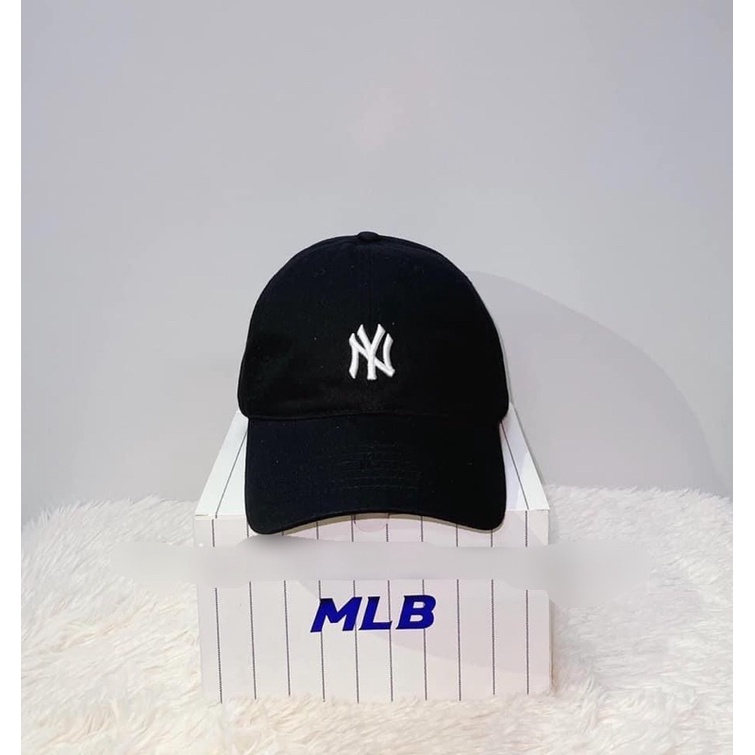 NÓN MLB