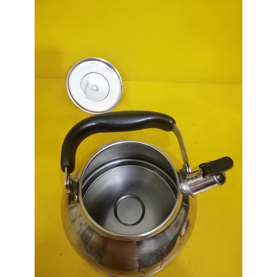 Ấm inox có còi hú nội địa Nhật (2.5L) (411), Dùng được bếp từ