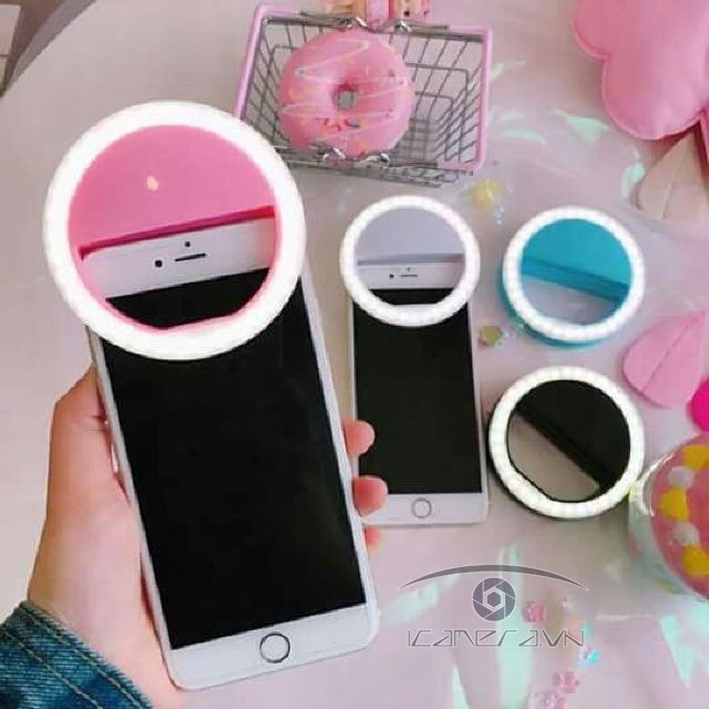 Đèn tròn led selfie gắn điện thoại Ring Light RK-12 để quay tiktok và livestream, chụp ảnh đẹp