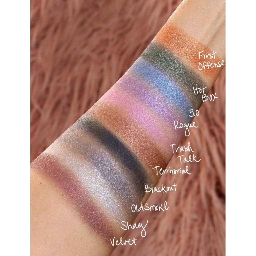 Bảng phấn mắt Urban Decay Distortion Eyeshadow Palette