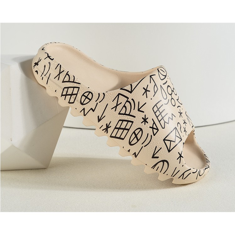 Dép ullzang bánh mì họa tiết hình học đế siêu dày nam nữ 2021