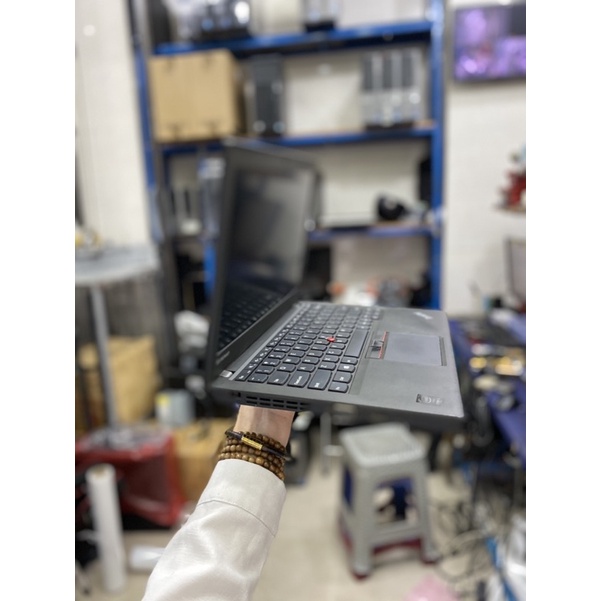 Laptop LNV Thinpad X250 Core I5 - 1,3kg - Likenew 98% - Tặng Balo & Chuột | BigBuy360 - bigbuy360.vn