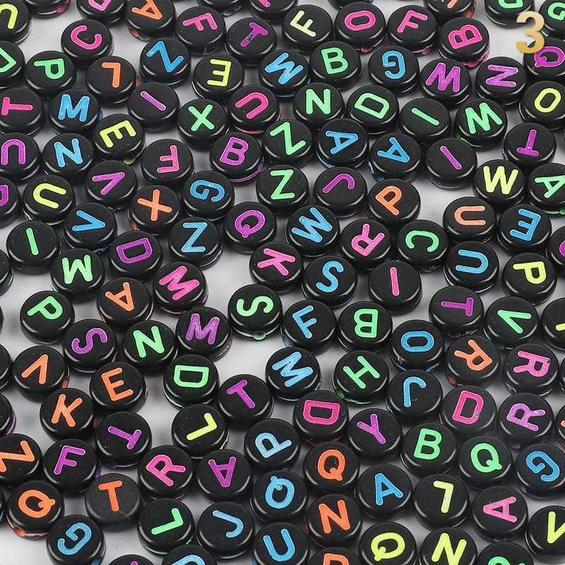 Set 100 hạt nhựa 4x7mm nhiều màu sắc in chữ cái tiếng anh sáng tạo