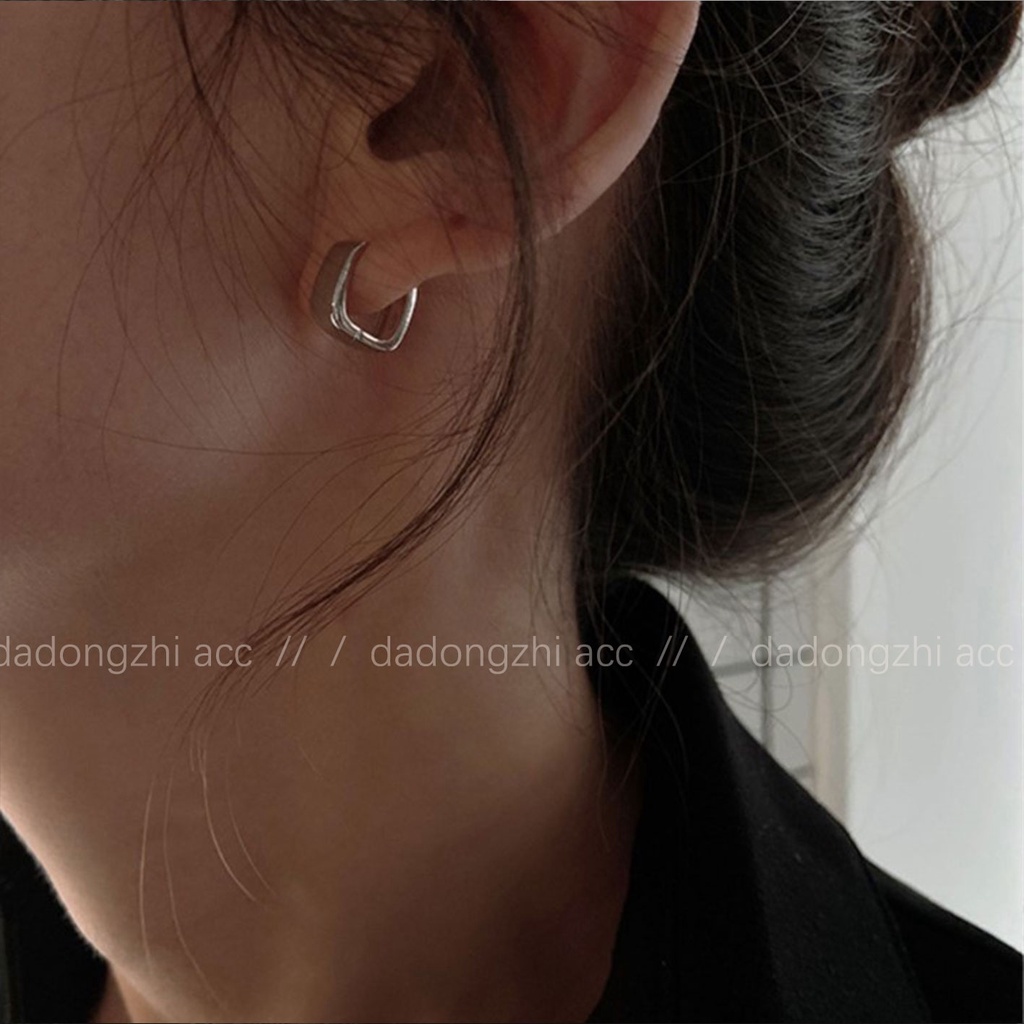 Khuyên Tai Hình Vuông Mặt Đơn Giản Phong Cách Hàn Quốc Độc Đáo Không Cần Nhặt Khuyên Tai Cho Nam Và Nữ