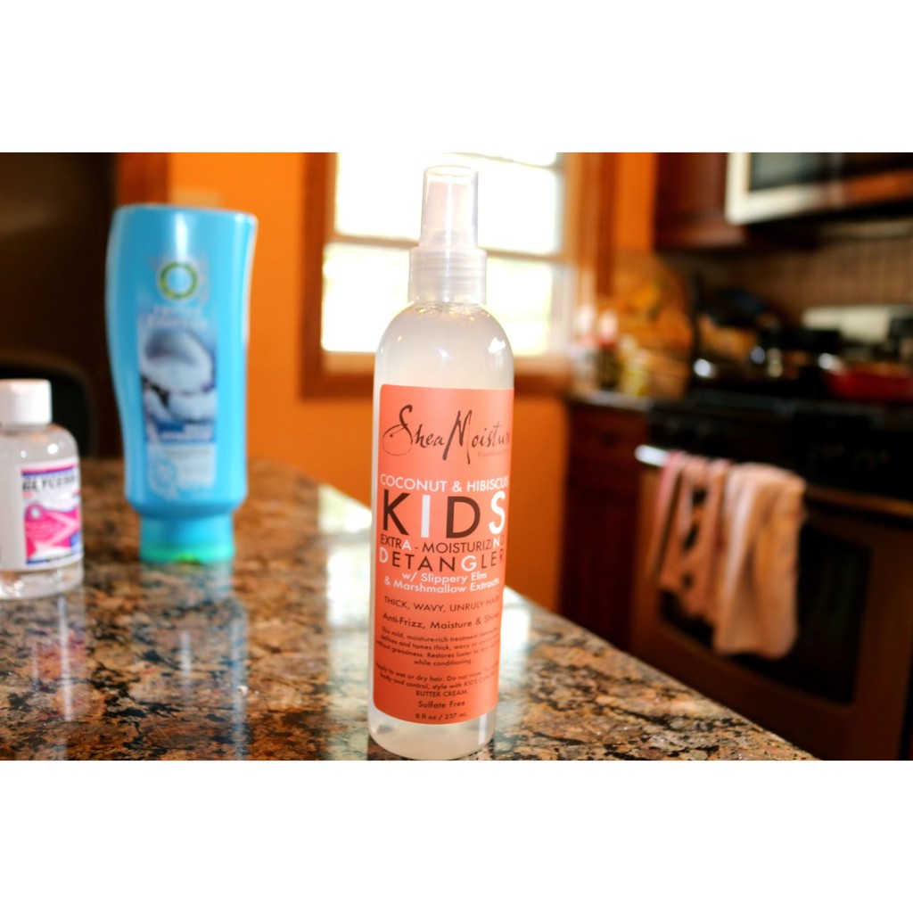 Bill US - Xịt dưỡng tóc cho bé Shea Moisture Coconut &amp; Hibiscus Kids Extra-Moisturizing Detangler SheaMoisture