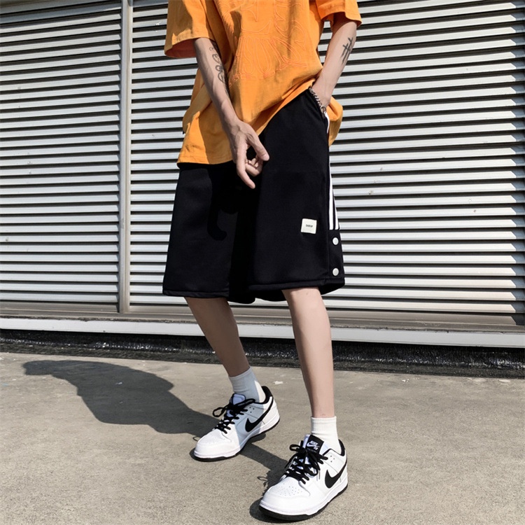 Quần đùi nam ống rộng kẻ 3 sọc khuy bấm màu đen đẹp d06 Pon.mens