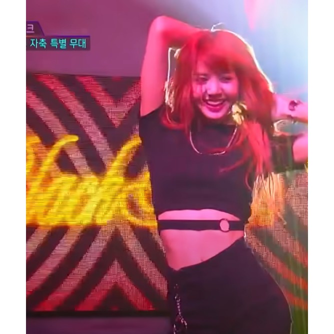 Blackpink_ÁO CROPTOP ĐEN HỞ BỤNG CÁ TÍNH | BigBuy360 - bigbuy360.vn