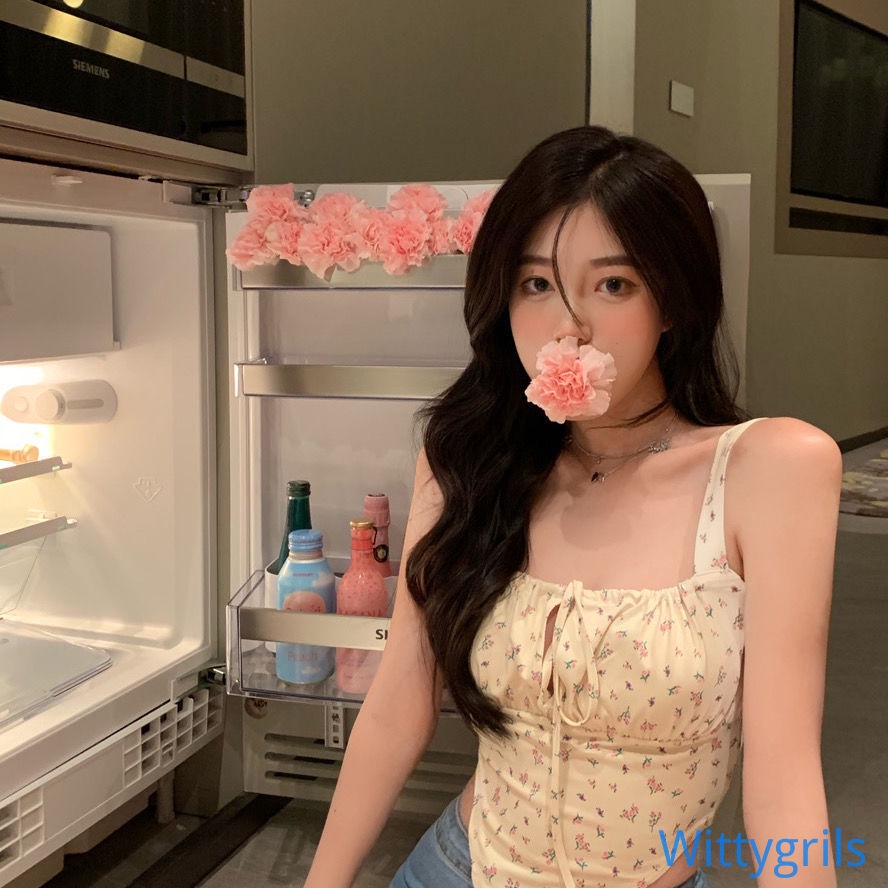 Áo Crop Top Hai Dây Cổ Khoét Sâu Hở Lưng In Họa Tiết Hoa Quyến Rũ Dành Cho Nữ