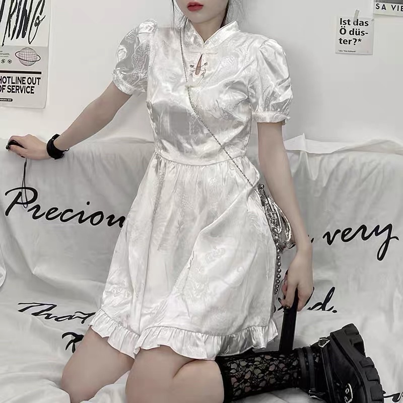 Váy cá tính phong cách