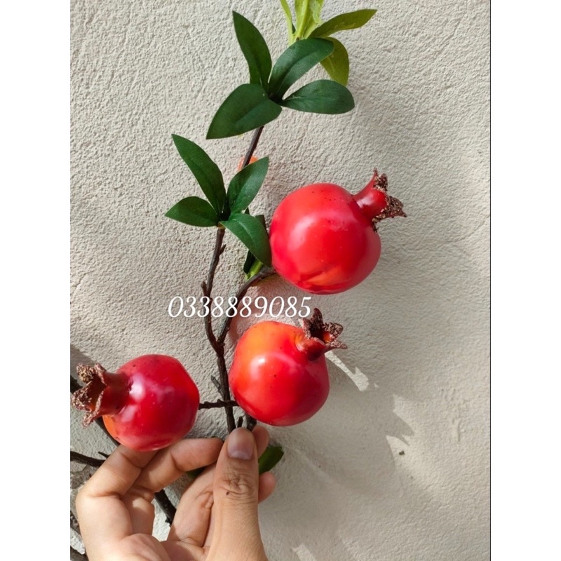Cành lựu trang trí 9 quả lớn 2 quả dài 100 cm( giống quả thật 99%)
