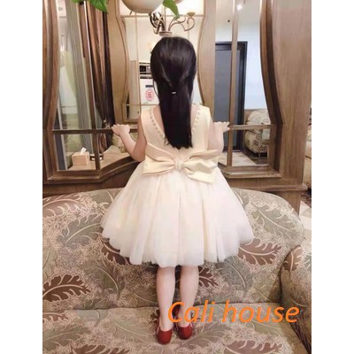 Đầm váy công chúa cho bé gái, váy trắng, váy hồng, váy đỏ, kiểu dáng váy thiết kế cho bé gái dáng ngắn xòe bồng.