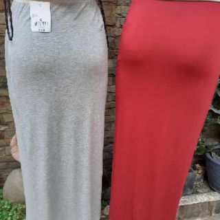 Chân váy maxi xẻ tà f21