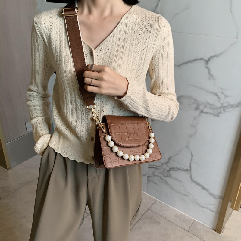 Túi xách messenger Seagloca bằng PU đính đá ngọc trai