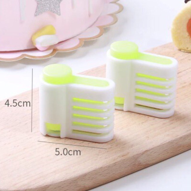 Dụng cụ cắt lát bánh gato