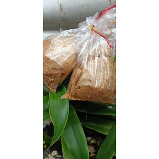 1 xâu bánh tráng Xì Ke thường 10 bịch