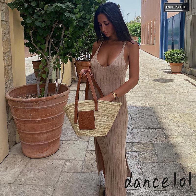 Đầm Dài Nữ Không Tay Cổ Chữ V Sọc Dọc Xẻ Tà Bên Hông 1O1