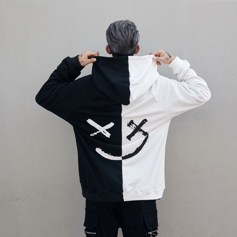 Áo hoodie dáng rộng in hình mặt cười cho nam