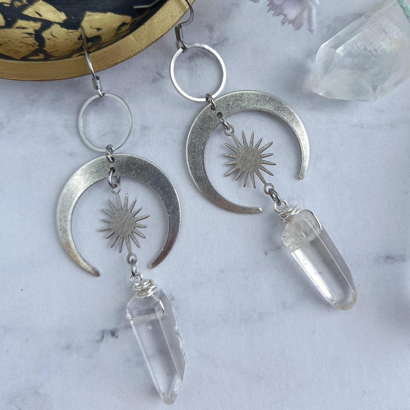 Khuyên Tai Nữ Trang Tạo Hình Độc Đáo