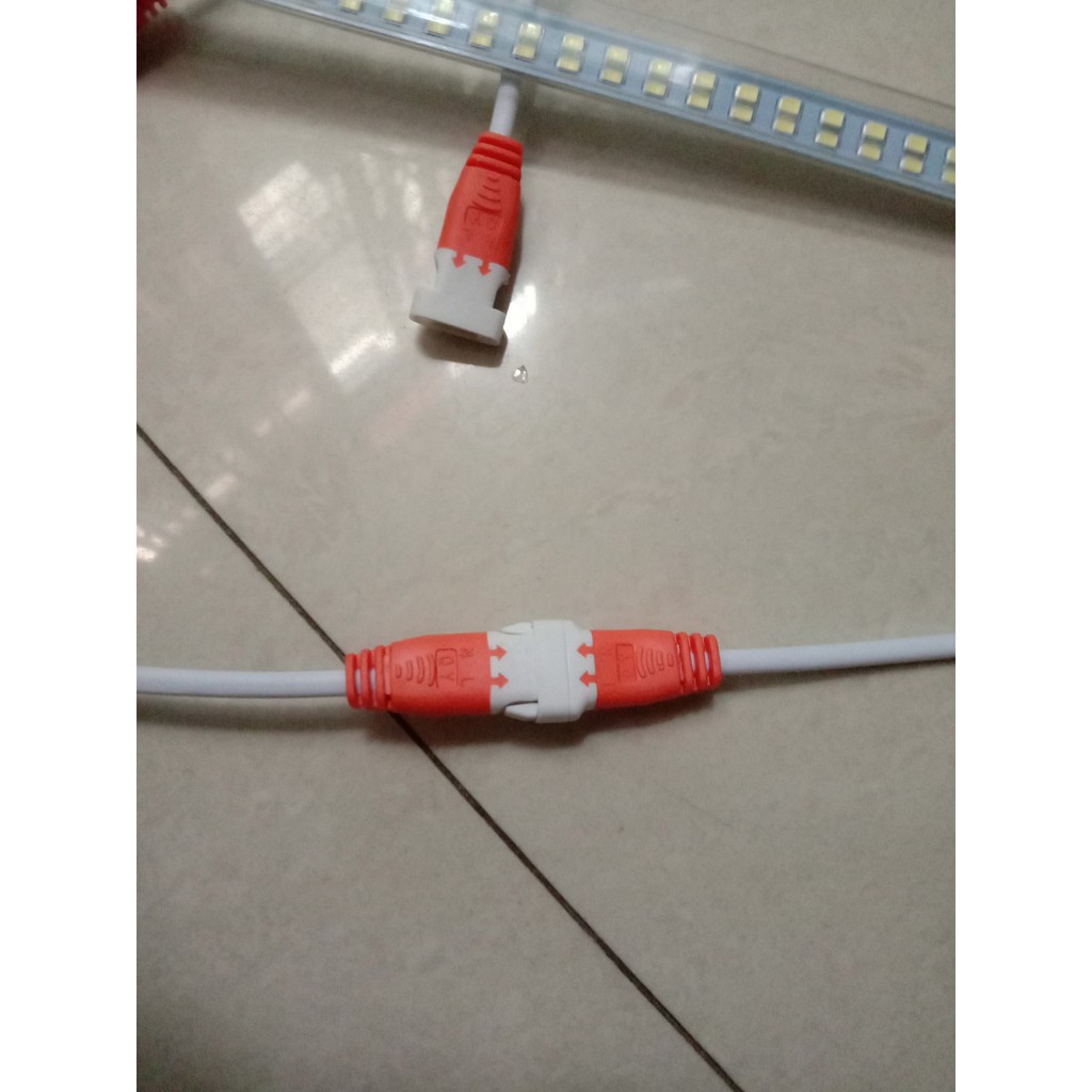 Đèn led thanh 30cm điện 220v dùng trang trí kệ,tủ trưng bầy