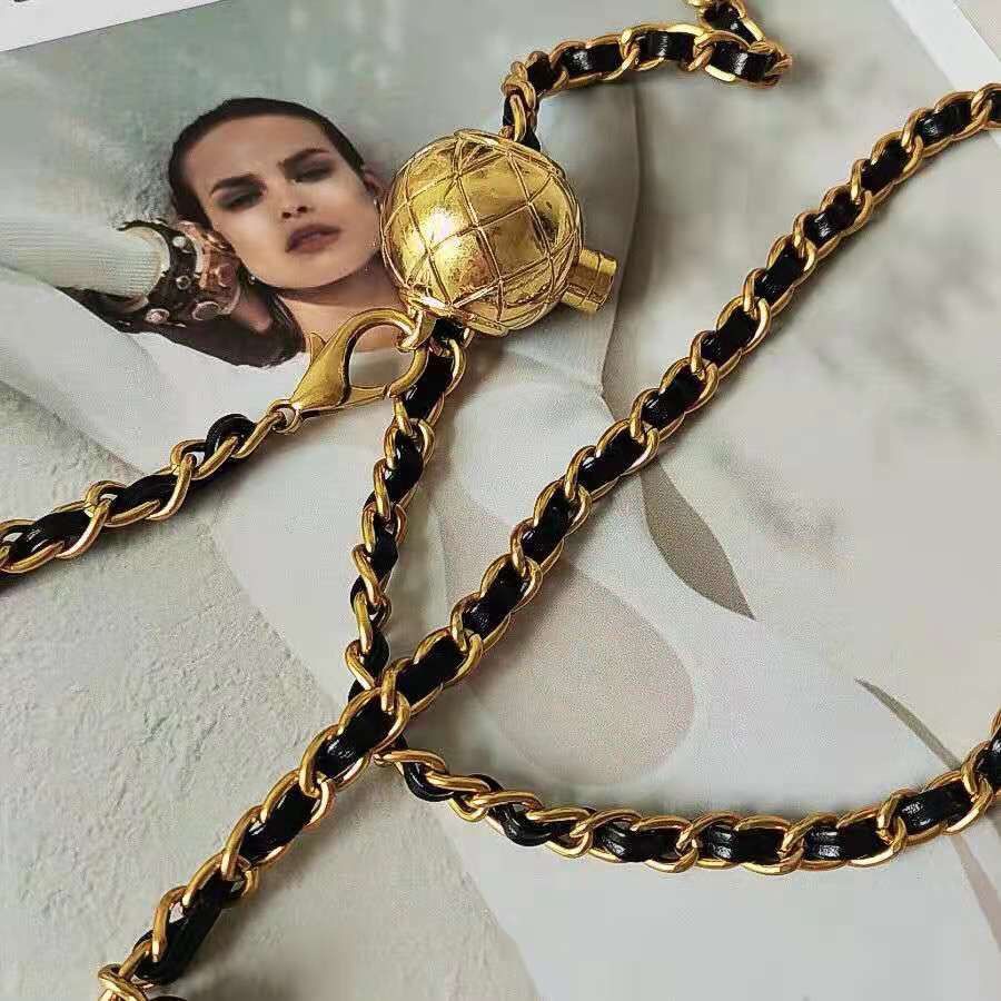 Thắt lưng dây xích phối quả cầu vàng nhỏ phong cách cổ điển dễ phối đồ thời trang cho nữ