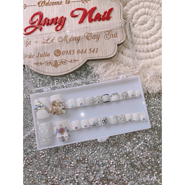 A115 bộ 24 móng chân giả màu trắng phối charm nơ cao cấp kèm keo dũa