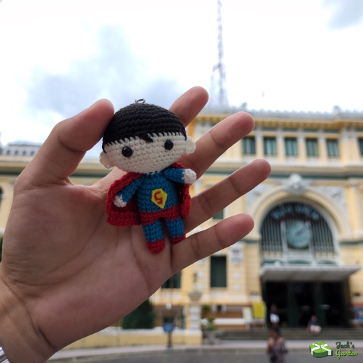 Móc khóa Superman bằng len handmade
