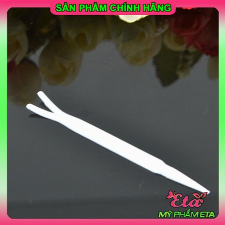 Que nhấn miếng dán kích mí dễ dàng sử dụng