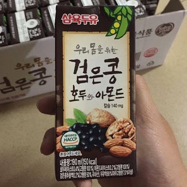[DATE MỚI NHẤT] Hộp sữa hạt óc chó-đậu đen Hàn Quốc.