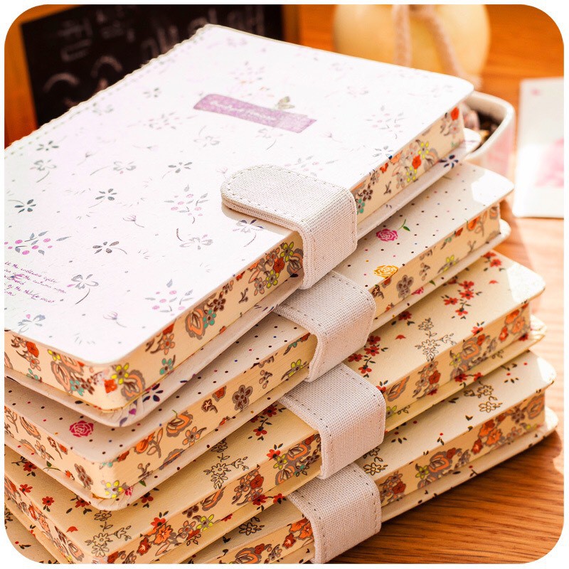 Sổ tay vintage Ngàn Hoa Cỡ A5/A6 Thiết Kế Dày Dặn và cực kì đẹp, có khoá gài nam châm chắc chắn.