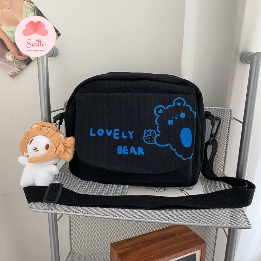 Túi canvas đeo chéo vai nữ đi học nhiều ngăn in hình Gấu đáng yêu đen trắng Sollle